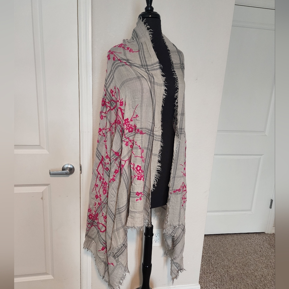 Elegant Pink Floral Women's Wrap